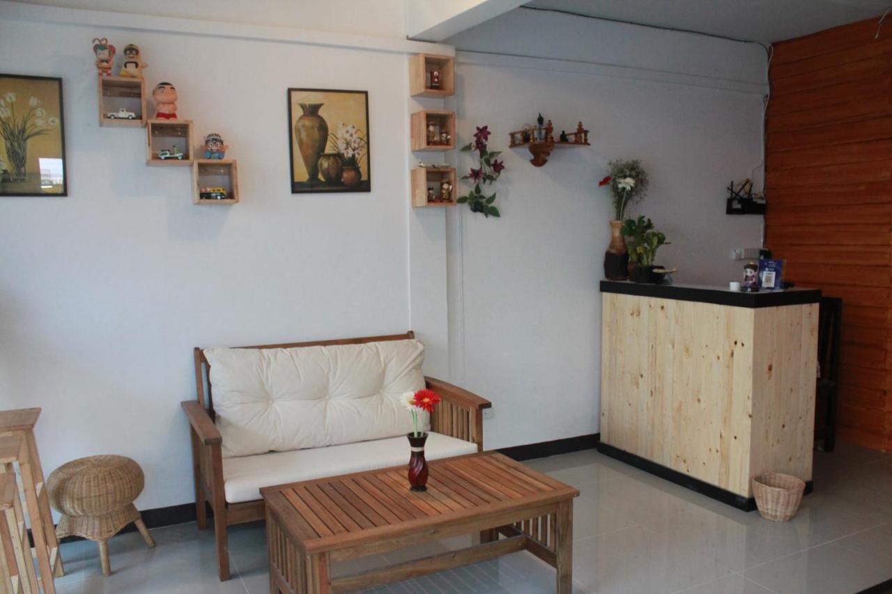 Happy Hostel Bangkok Exterior foto